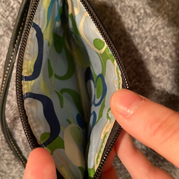 Small coach leather wristlet - Picture 4 of 4